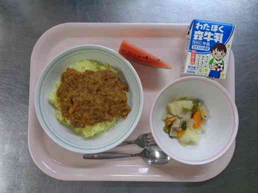 令和7年8月26日火曜日の給食